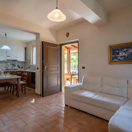 Amazing In With Kitchen Holiday home *