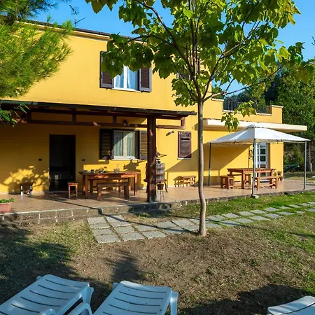 Casa de Férias 5 Bedroom Lovely In Roseto Degli Abruzzi